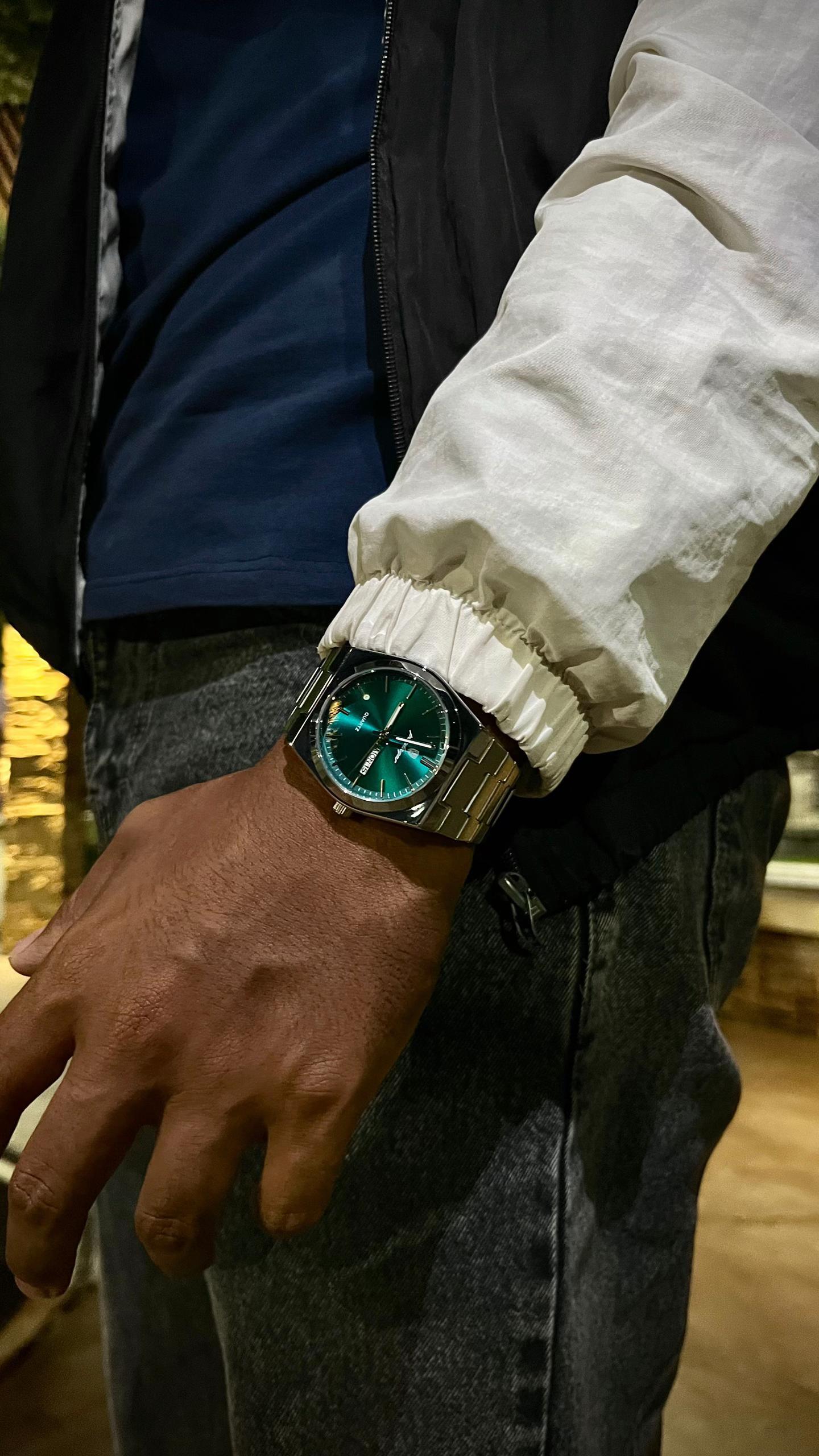 Poedagar 930 (Emerald Green)